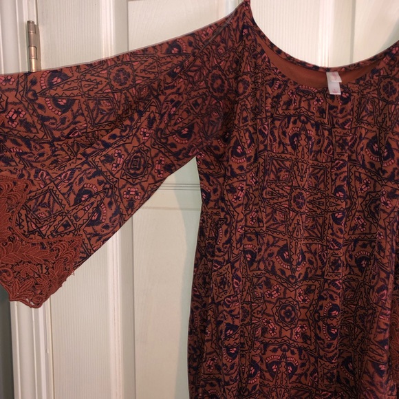 Off The Shoulder Pattern Dress - Picture 3 of 3